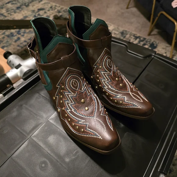 Embroidered Brown and Green Ankle Boots - Picture 6 of 6